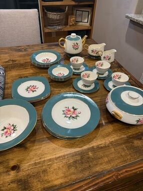 Vintage Homer Laughlin "Cavalier Eggshell" Tea & Serving Set (29 Pieces)